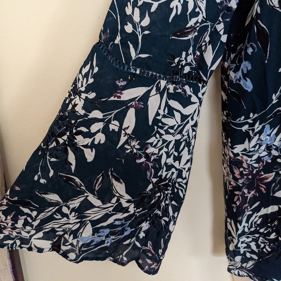 𝅺parker silk blouse v neck floral xs - Picture 8 of 16